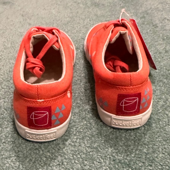 Bucket Feet Sun Canvas Lace-Up - Picture 4 of 9